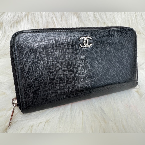 Chanel Caviar Long Zip Wallet - Picture 4 of 12